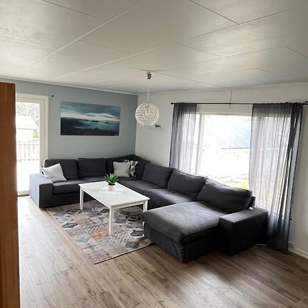 Hus Sentralt I Lofoten Apartment Leknes Exterior photo