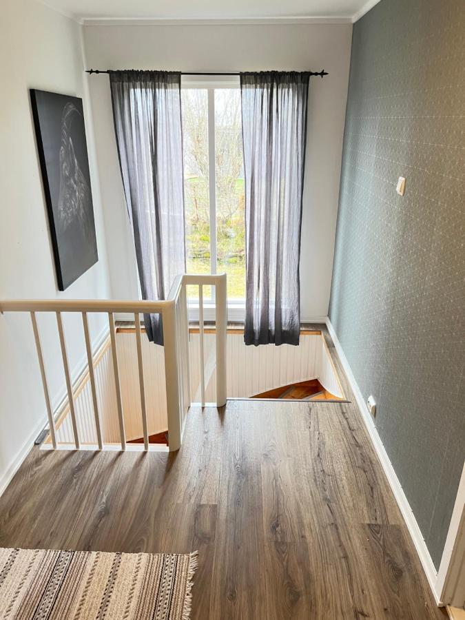 Hus Sentralt I Lofoten Apartment Leknes Exterior photo
